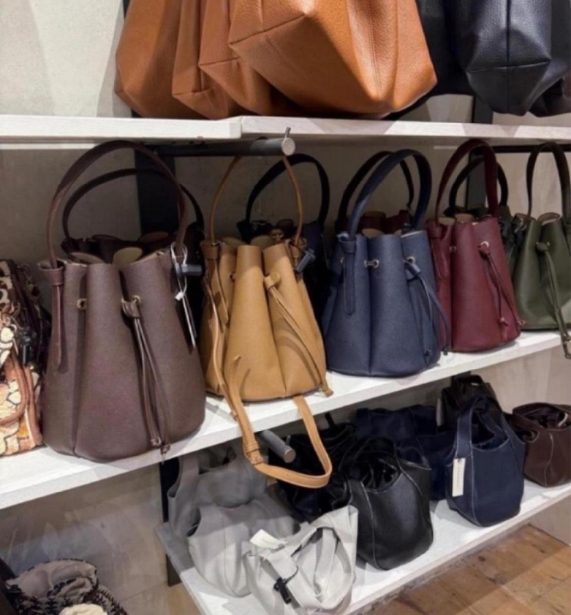 I stopped by Anthropologie and saw these adorable bucket bags and I loved them!
They have so many colors (more online!) I love the unique shape and how it can be worn in different ways! Such a good bag and perfect for fall in these colors! Linked⬆️

#Itkcreator #Itkfinds
#Itkwatchnow
#anthropologie #handbag #bucketbag #bagforfall