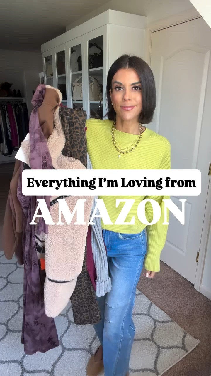 Amazing new finds! I’m 5’5 and in size xs in jeans and black tank, size 2 in leopard print jeans, and size small in everything else.