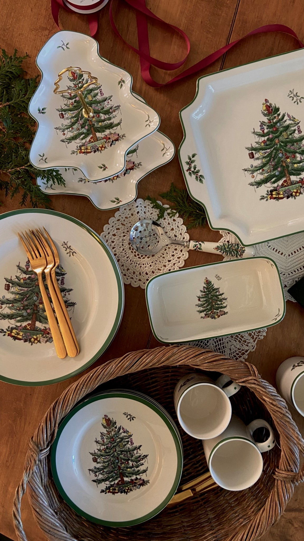 I’ve always loved the magic of Spode’s iconic Christmas Tree pattern, and this year I’m finally starting my own collection! I found every piece I was dreaming of on Wayfair.🤍🎄

#LTKHoliday #LTKSeasonal #LTKGiftGuide