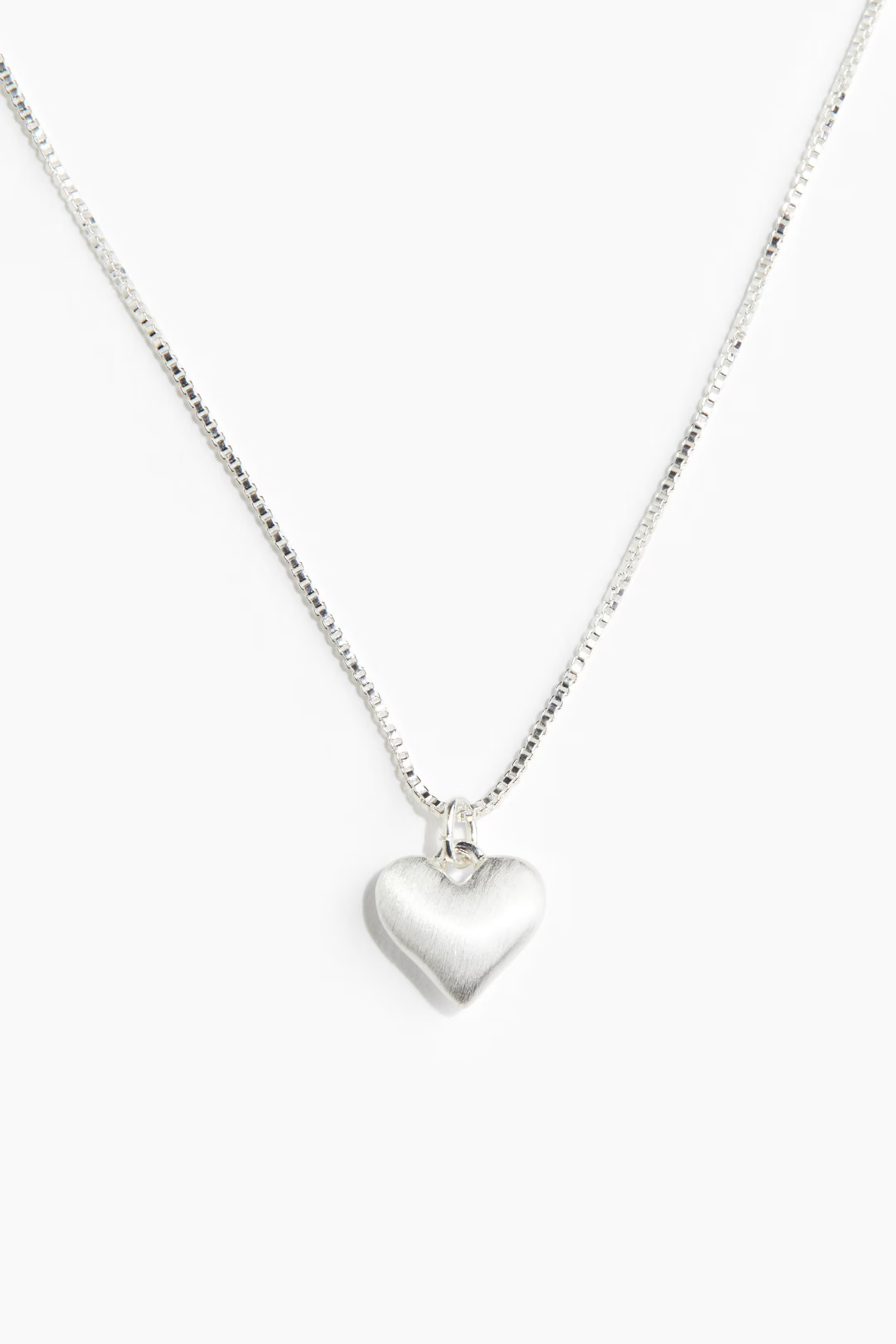 Halskette mit Herzanhänger | H&M (DE, AT, CH, NL, FI)