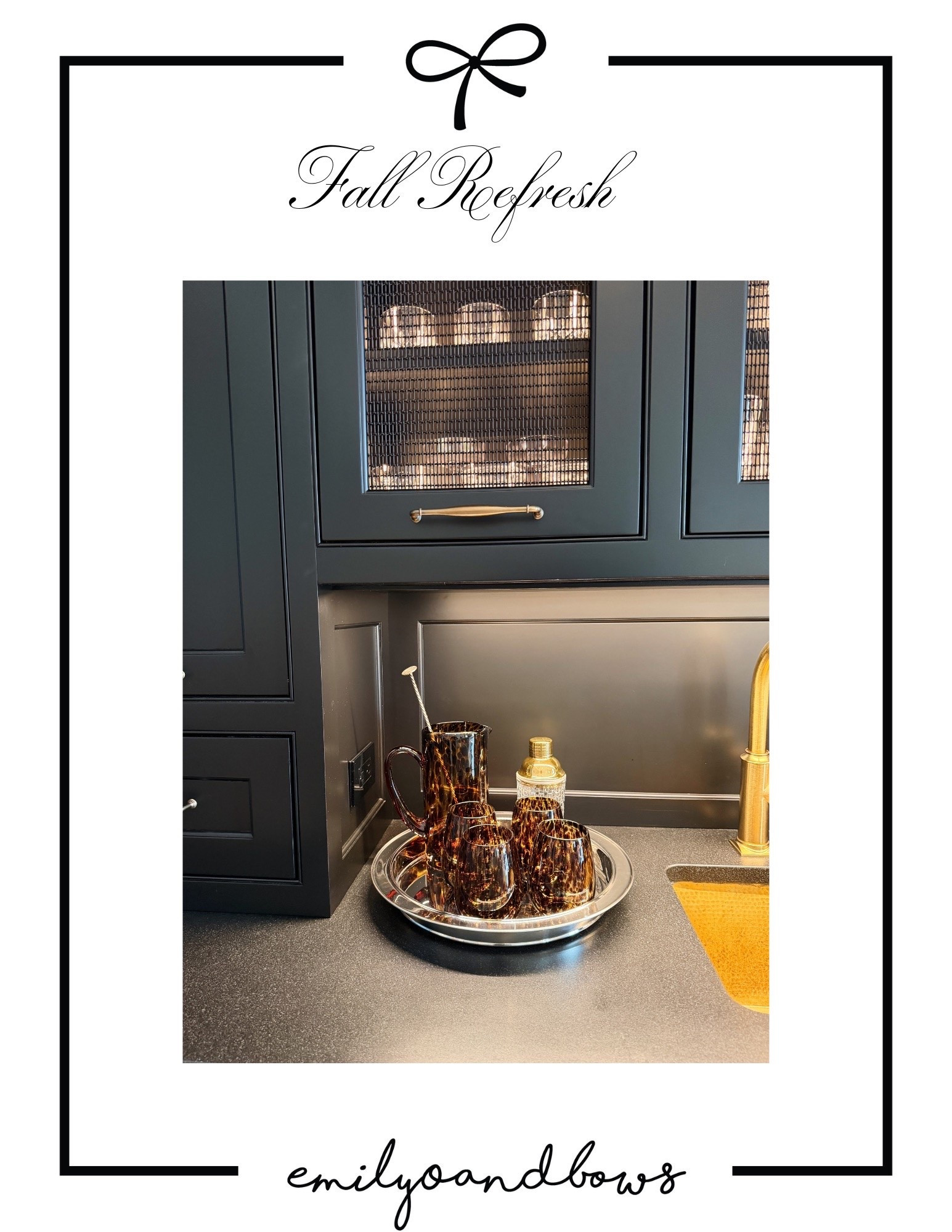 My mom refreshed our bar at their house! Love how she pulled in some tortoise pieces for autumn!