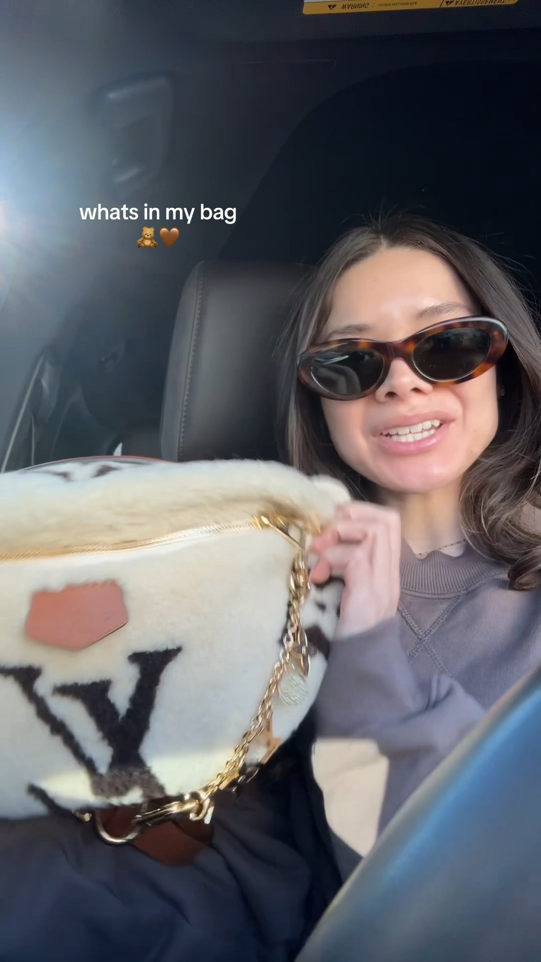 whats in my louis vuitton teddy bumbag 

#LTKValentine