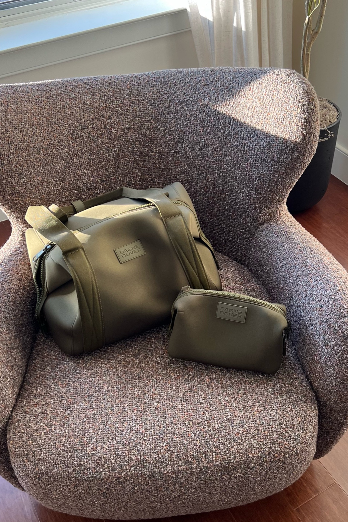 code ‘EMILYBILLINGS25’ on Dagne Dover! Linked all my favorites :) 

#LTKGiftGuide #LTKHoliday #LTKSeasonal