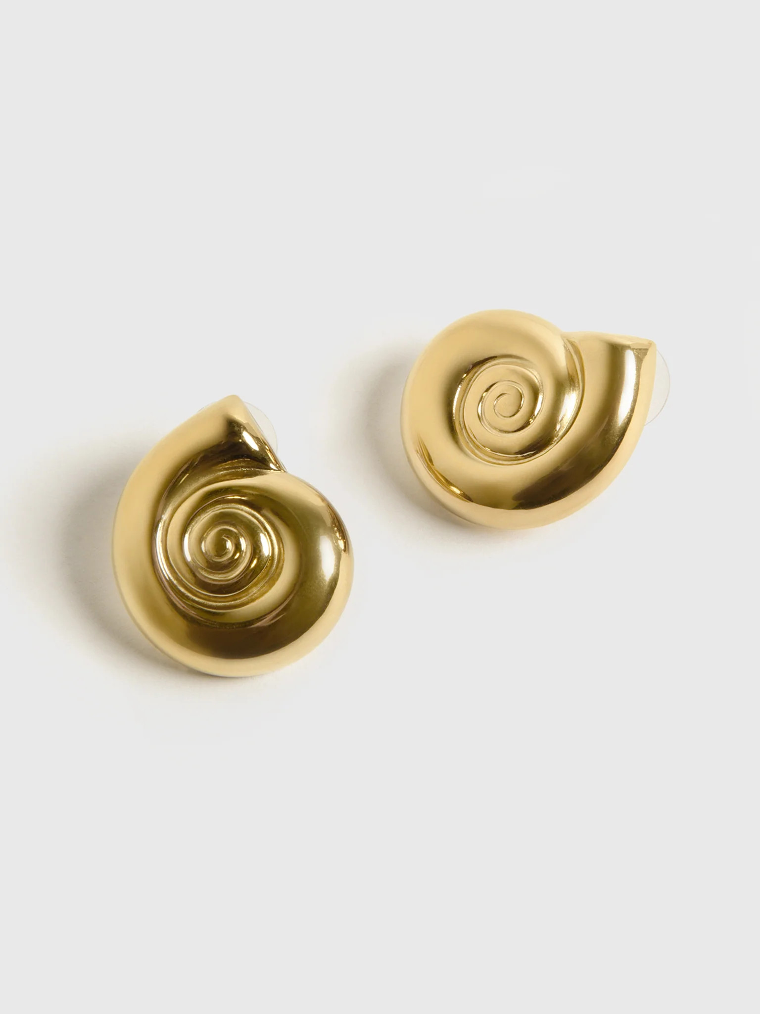CASA CLARA
                      
                     Koura Earrings | Saint Bernard