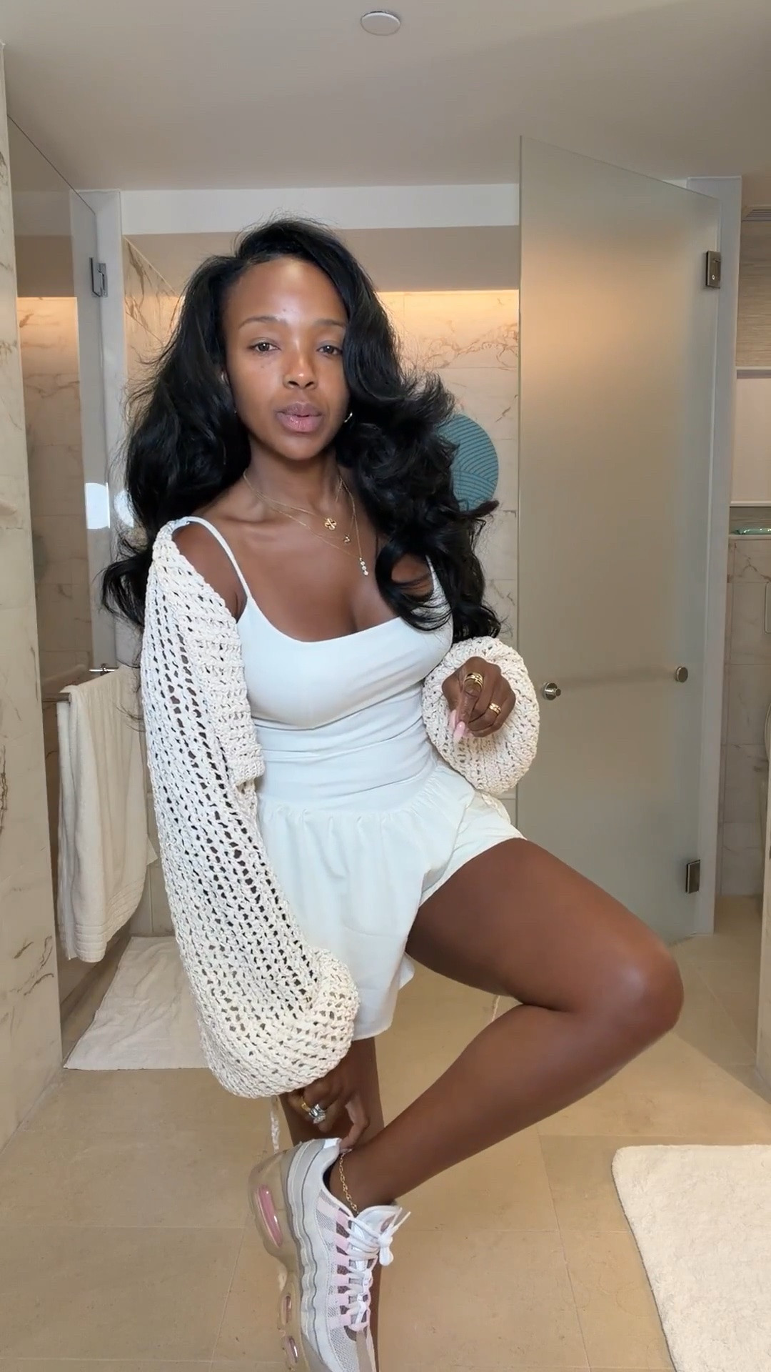 Scroll to shop! ✨ Everything from this look is linked below. 👇🏽    Wearing: Size Small | 5’4” | 140 lbs  📲   Download the FREE LTK app & follow me (@kirasfashionfinds) to shop all my daily finds.  #LTKootd #LTKPetite #LTKU

#LTKmomlife #LTKgrwm #LTKActive