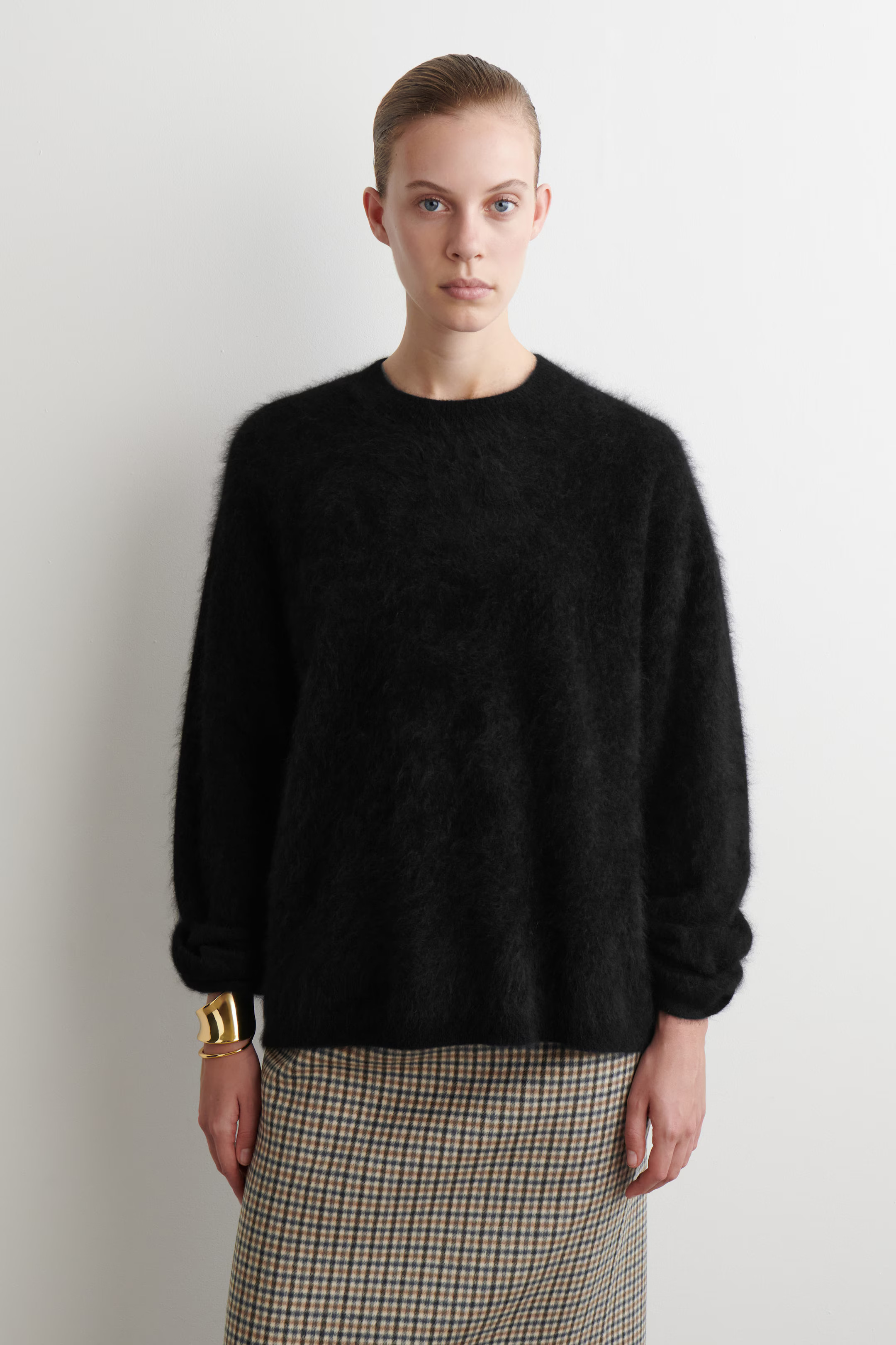 BRUSHED-CASHMERE CREW-NECK JUMPER - BLACK | COS | COS UK