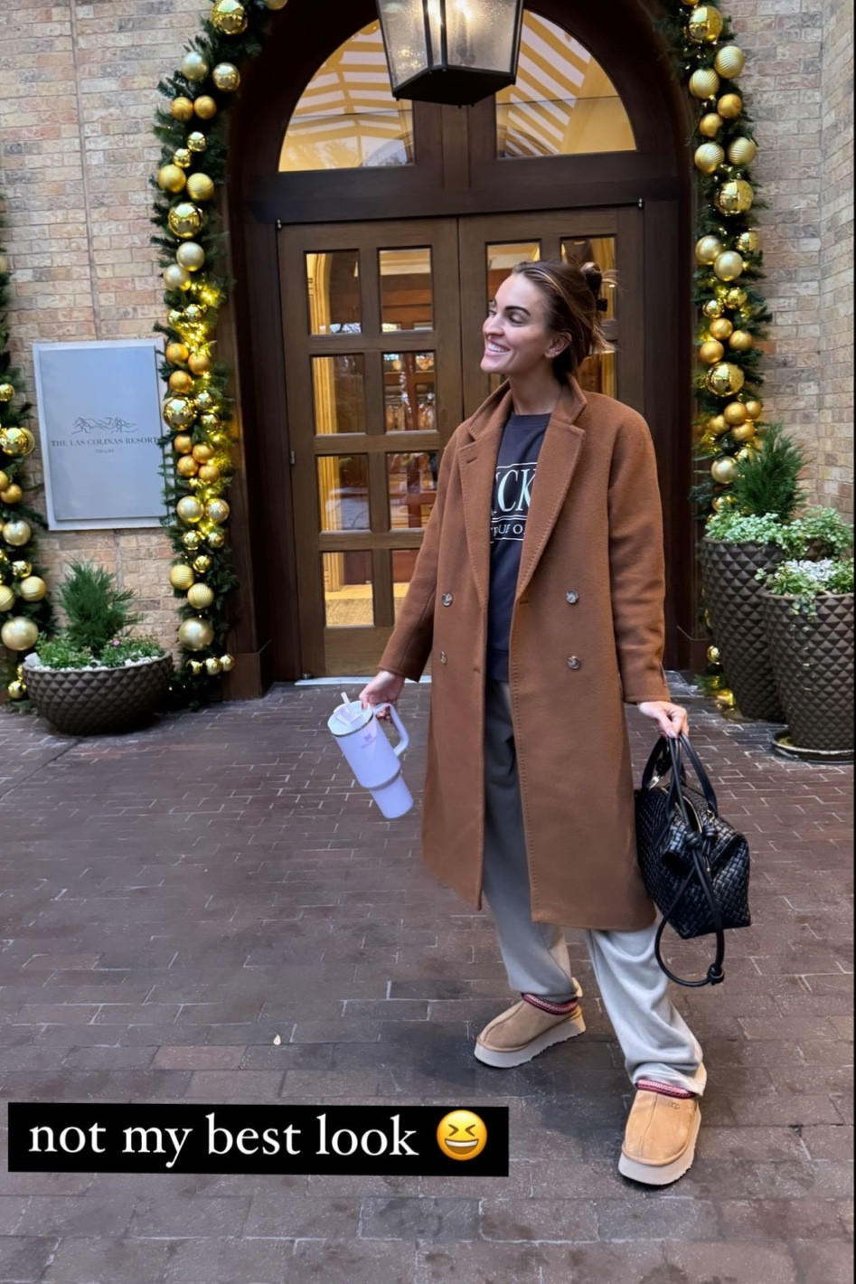 slouchy dad coat from @aritzia 🤎

#dadcoat #wintercoat #lounge #uggs #aritzia #sweatpants

#LTKSeasonal