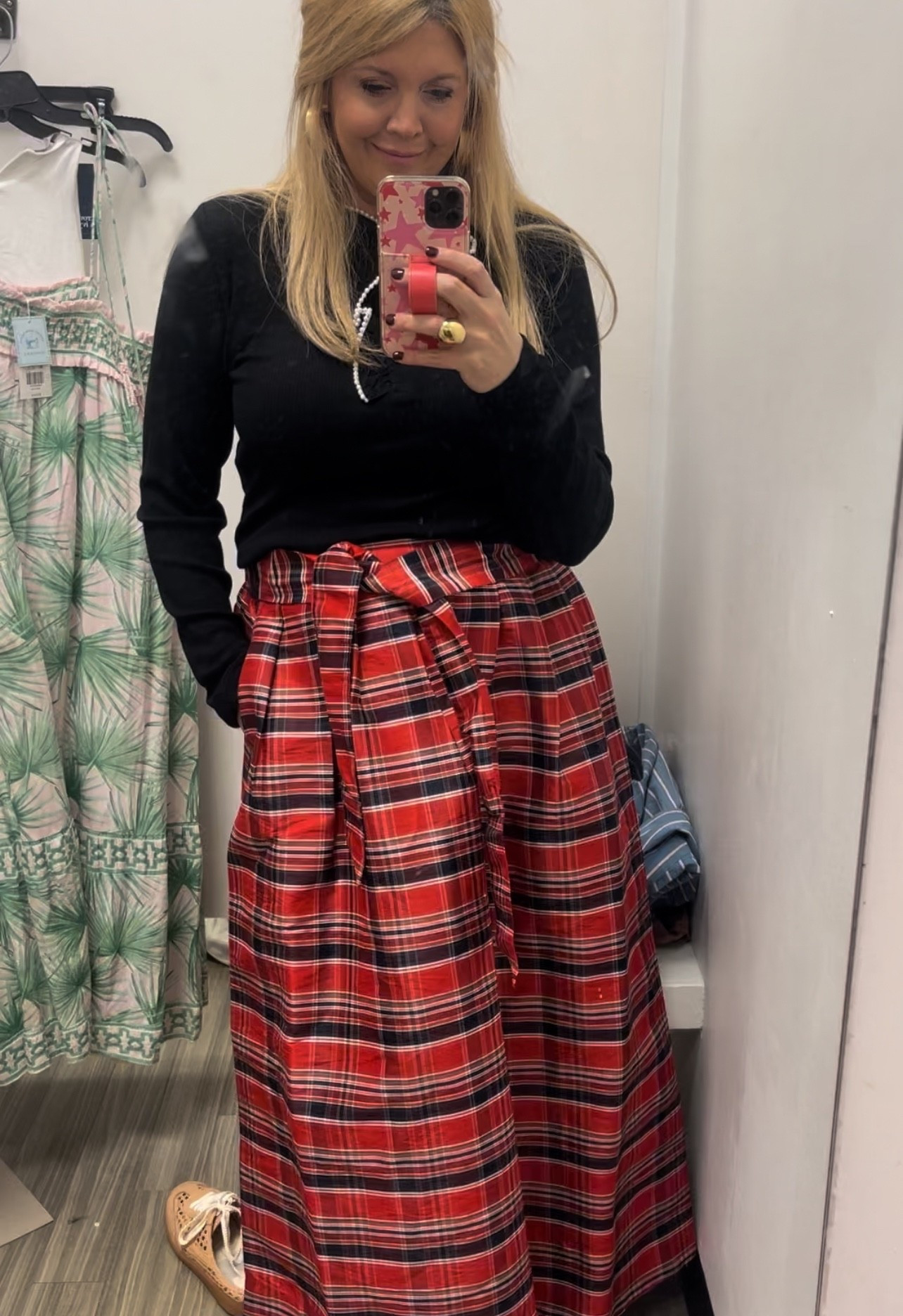 the most beautiful pleated skirt❤️

#LTKParties #LTKSeasonal #LTKFindsUnder100