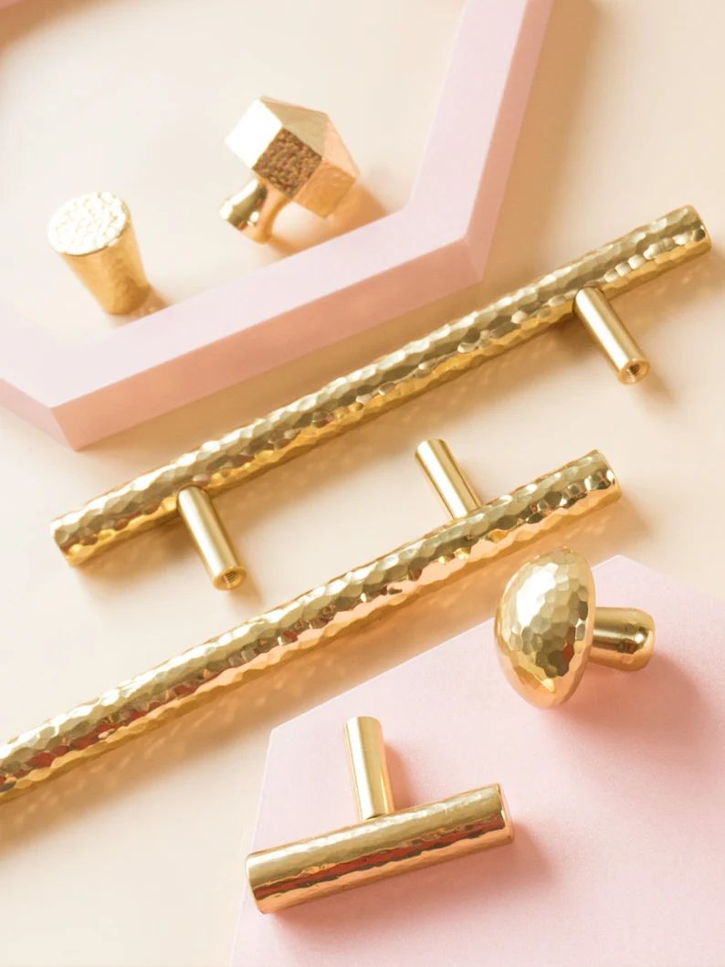 Hammered brass cabinet knob,modern wardrobe pull, minimalist doorknob,brass knob, solid brass Kno... | Etsy (US)