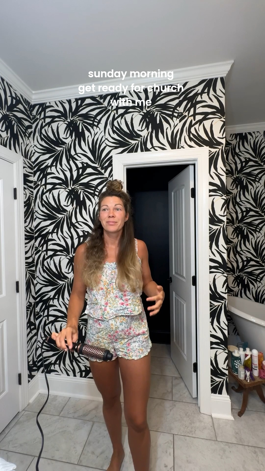 get ready with me ✨ the thermal brush is the star of the show 🤩

#LTKBeauty #LTKStyleTip #LTKSaleAlert