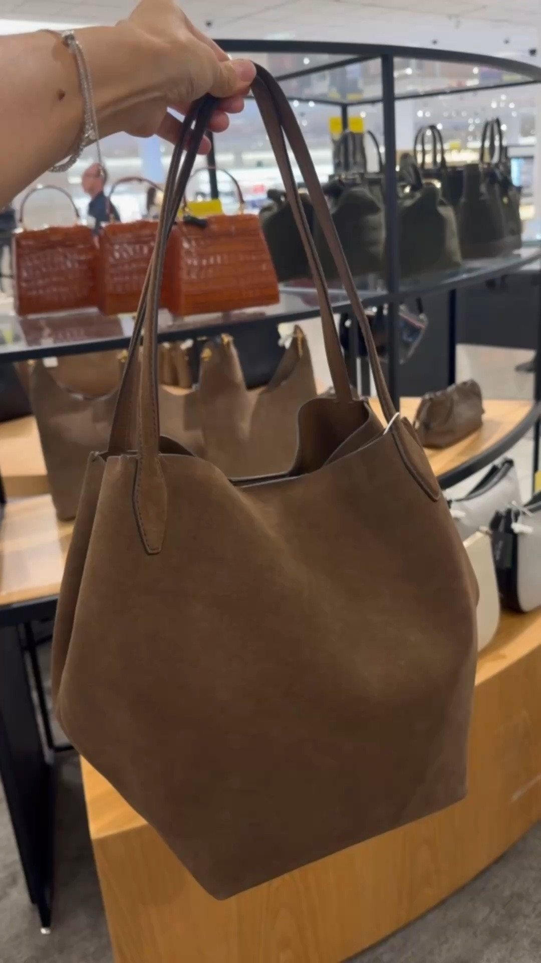 A beautiful light brown suede tote from Madewell for fall 🤎 just restocked only at Nordstrom! 

Fall style / fall totes / everyday bag

#LTKxMadewell #LTKSeasonal