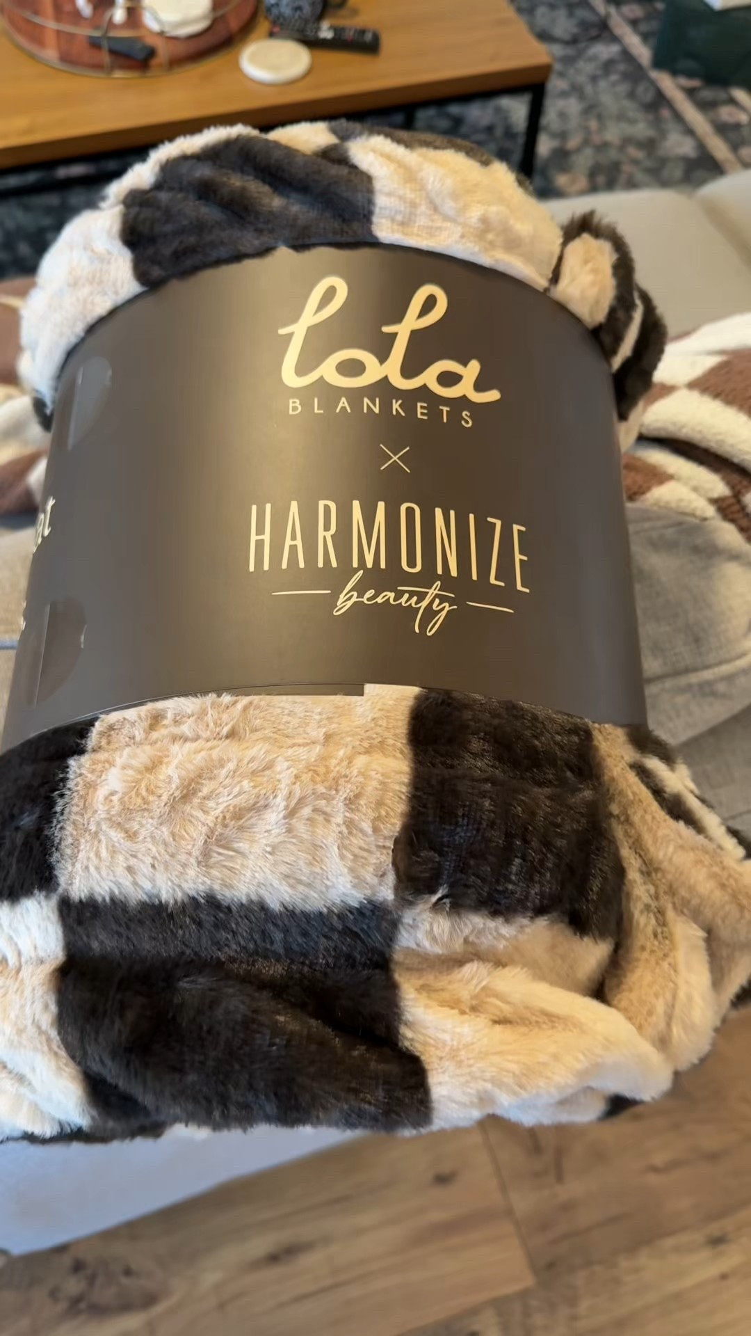 Okay these blankets are actually as soft as they say they are. I got the espresso one, and next step is to get my husband one! And they are machine washable.

#LTKHoliday #LTKHome #LTKGiftGuide