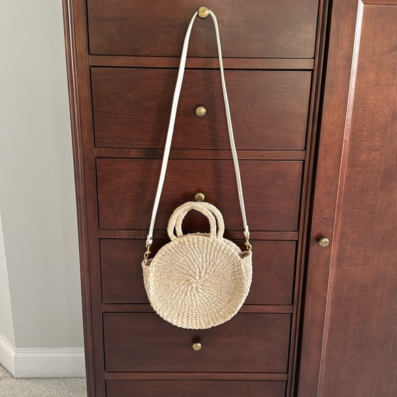Clare V Moyen Alice raffia bag with detachable leather strap. | Poshmark