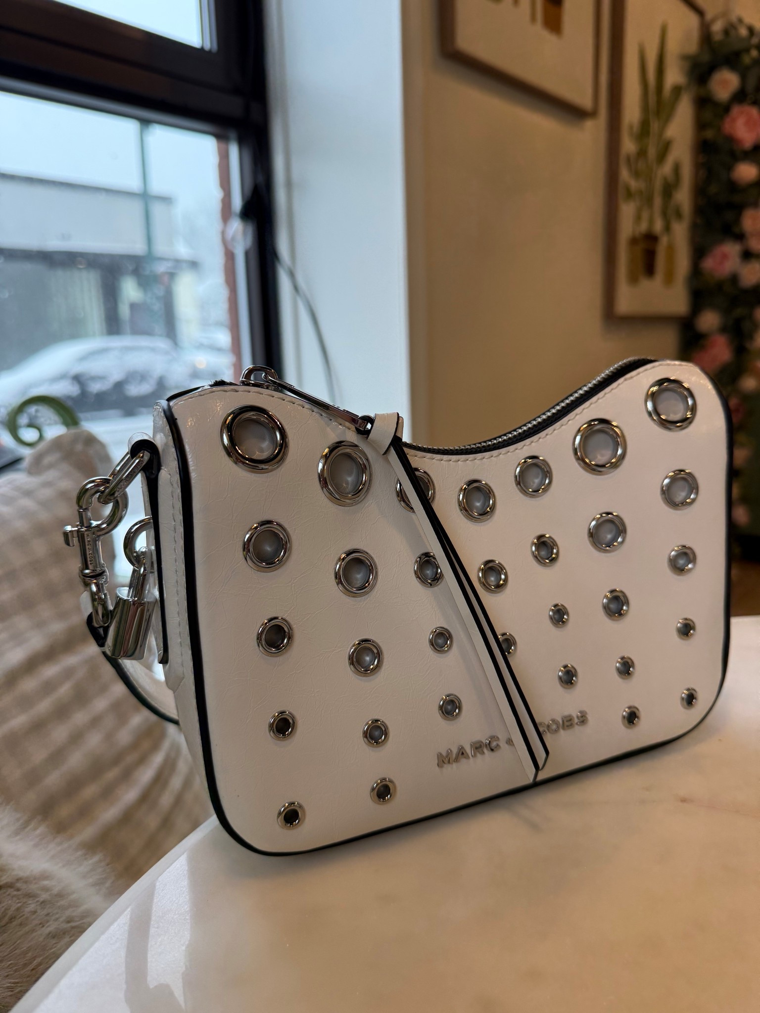 Another statement bag in the collection. Although it’s sold out, I tagged similar styles that I like ✨

#LTKgrwm #LTKootd #LTKValentine