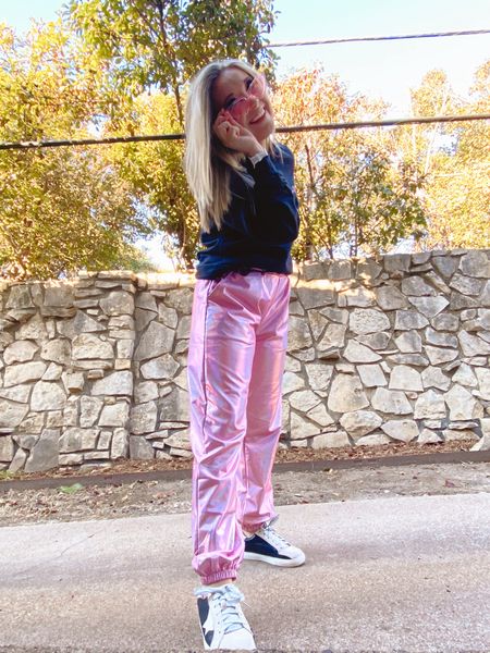 How fun are these metallic pants? 

Pink, Amazon, affordable fashion, joggers 

#LTKshoecrush #LTKstyletip #LTKSeasonal