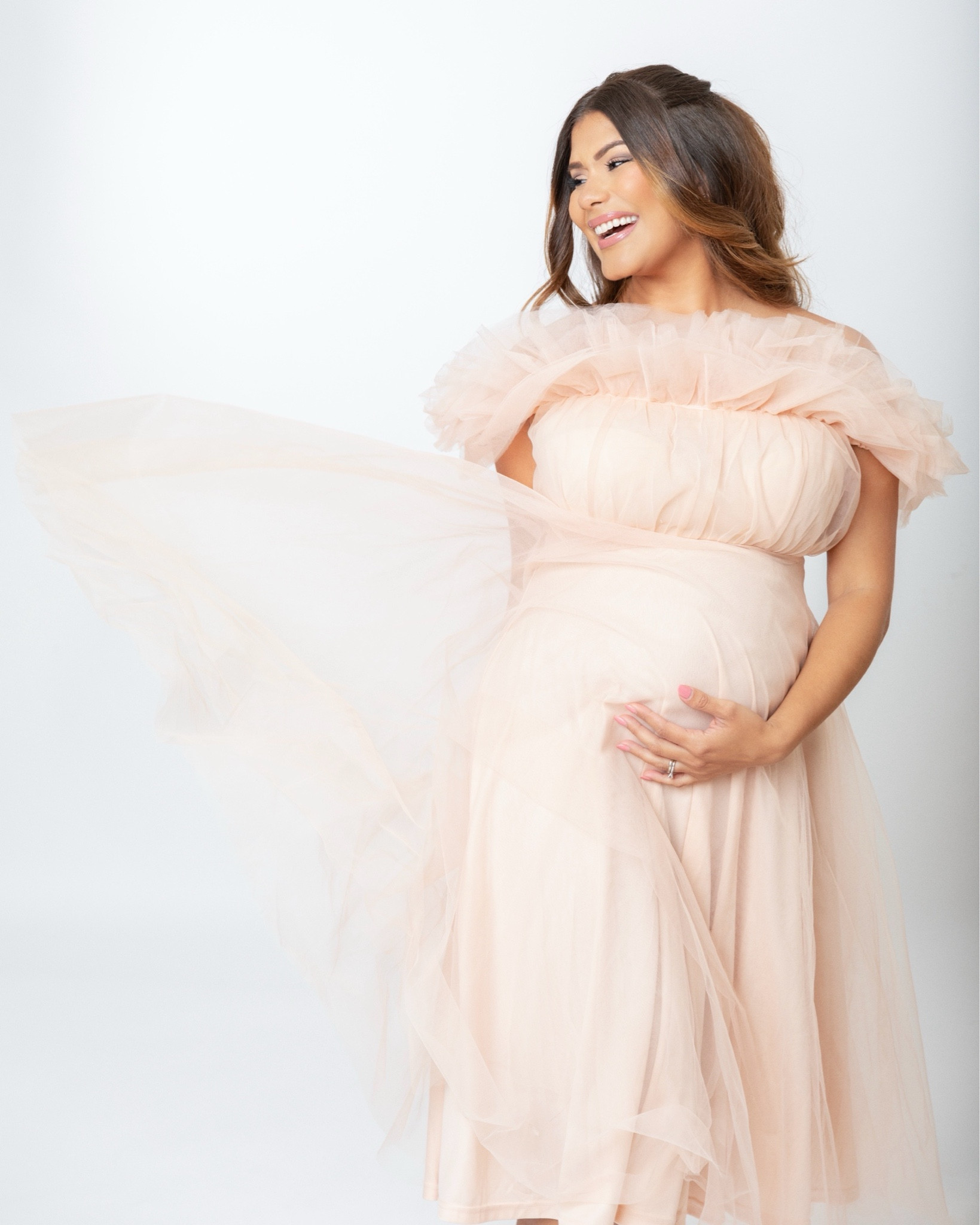 This exact dress is not longer available but I just linked all the ones that I used for my maternity pictures and also some similar options 
.
This beautiful dress was a hit for my maternity photoshoot! And I have so many compliments 🤩I ordered size Large, it’s perfect! 
Baby shower outfit maternity dress bump friendly baby shower dress Light Pink Tulle Off Shoulder Maternity Midi Dress
dress bump friendly 
.
Other ways to shop:
✨Watch my stories for links and outfit details
.
✨Copy and paste the url link from the comment Everything is linked on the LTK app. Search DANILABORY in the search bar to find & follow my profile. You can also find all links by clicking on the link in my bio - @danilabory
.
#liketkit #LTKfindsunder100 #LTKbump #LTKfindsunder50 #babyshower #babyshowerdress #maternitydress
📸 @ayanirysphoto 


#LTKBump #LTKFindsUnder100 #LTKFindsUnder50