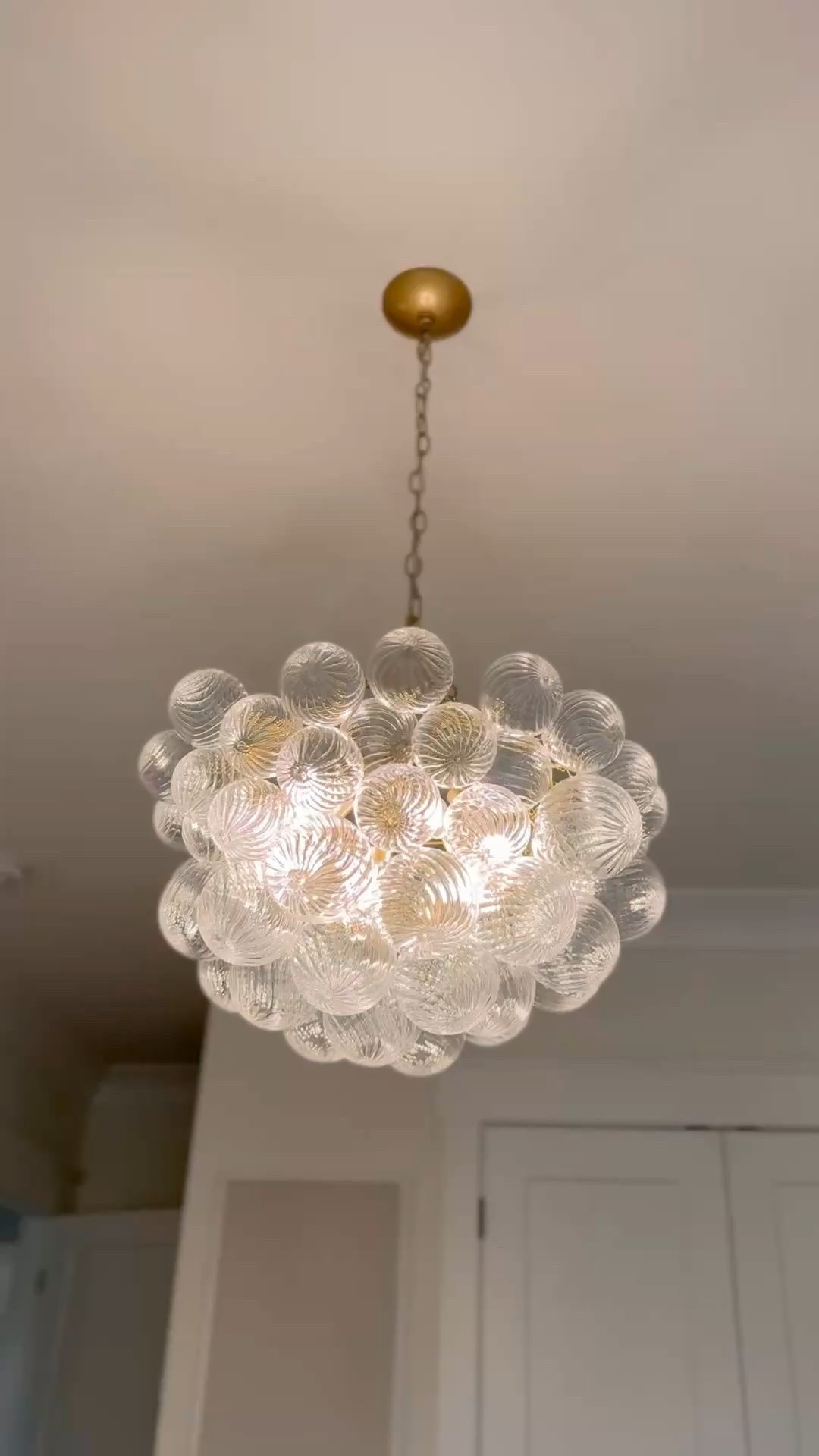 New Chandelier for the office & it’s even more stunning in person & such a great price! Amazed with how similar this look-a-like is to the real one!
#embroidery #embroideryoffice #homeoffice #organization

#LTKHome
