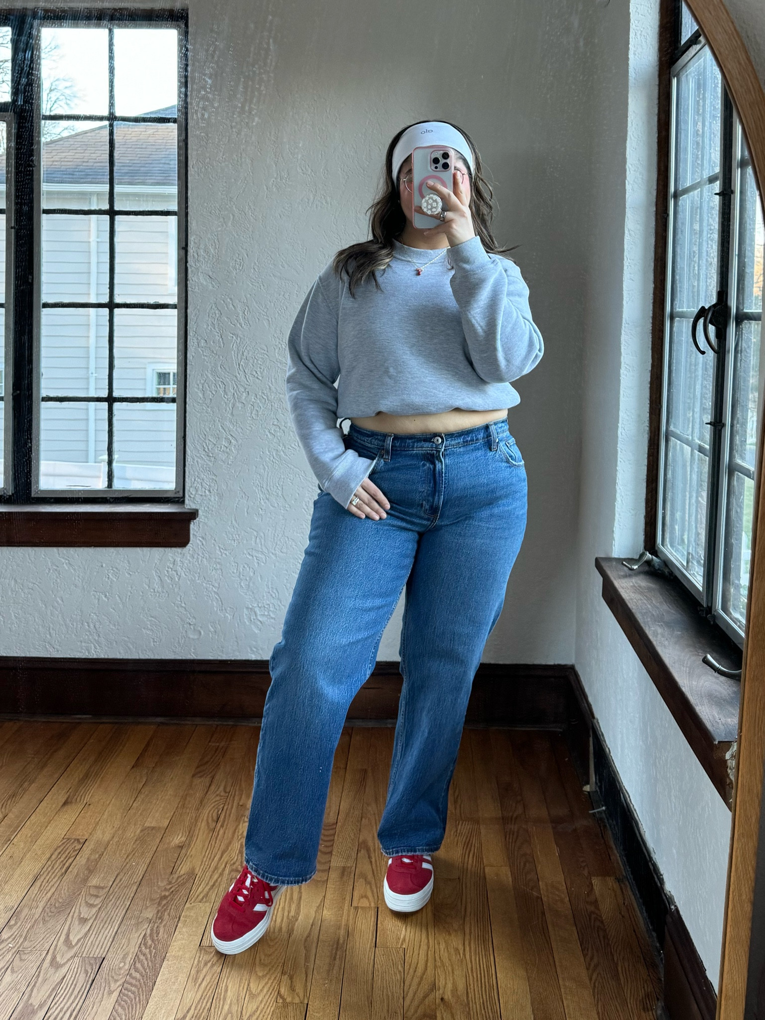 Wearing medium in the sweatshirt
31 short in the jeans!

#LTKfindsunder50 #LTKmidsize #LTKstyletip