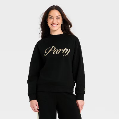 Women's Knit Graphic Pullover Sweatshirt - Universal Thread™ Black | Target