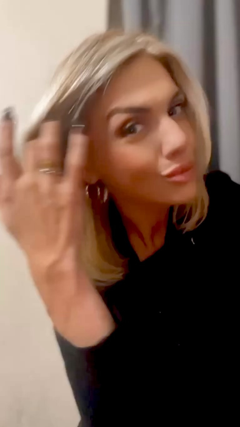 Chop Chop 💇🏼‍♀️ 

#LTKPetite #LTKMostLoved #LTKWatchNow