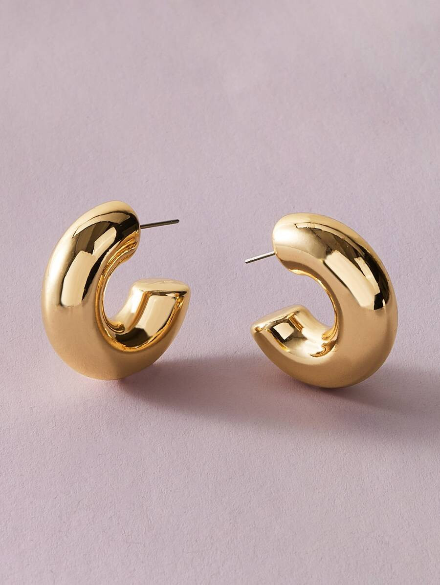 1pair Cuff Hoop Earrings
   SKU: swear03200325204      
          (2687 Reviews)
            US$1... | SHEIN