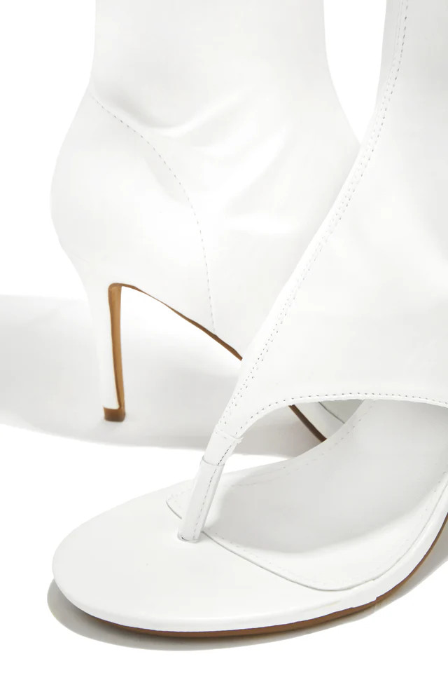Miss Lola | Natalia White Thong Strap Heels | MISS LOLA