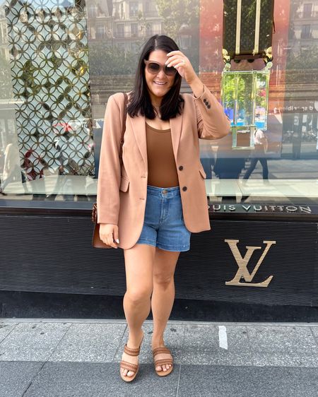 This blazer is 50% off today and a great staple piece. And my super comfy denim shorts are 40% off.

#midsizefashion #midsizestyle #neutralstyle #neutralfashion #everydayfashion

Midsize Fashion | Midsize Style | Neutral Style | Neutral Fashion | Everyday Fashion 