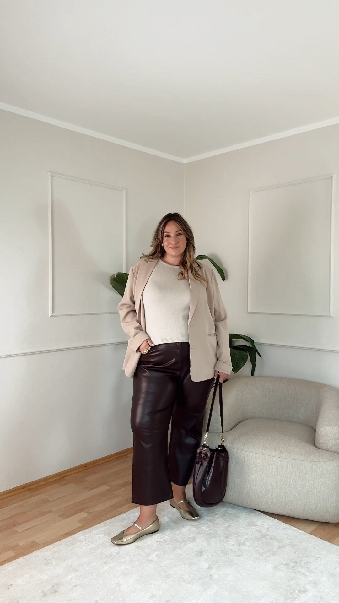 Plus Size Outfit of the day 🤎 
#plussize 

#LTKstyletip #LTKplussize #LTKVideo