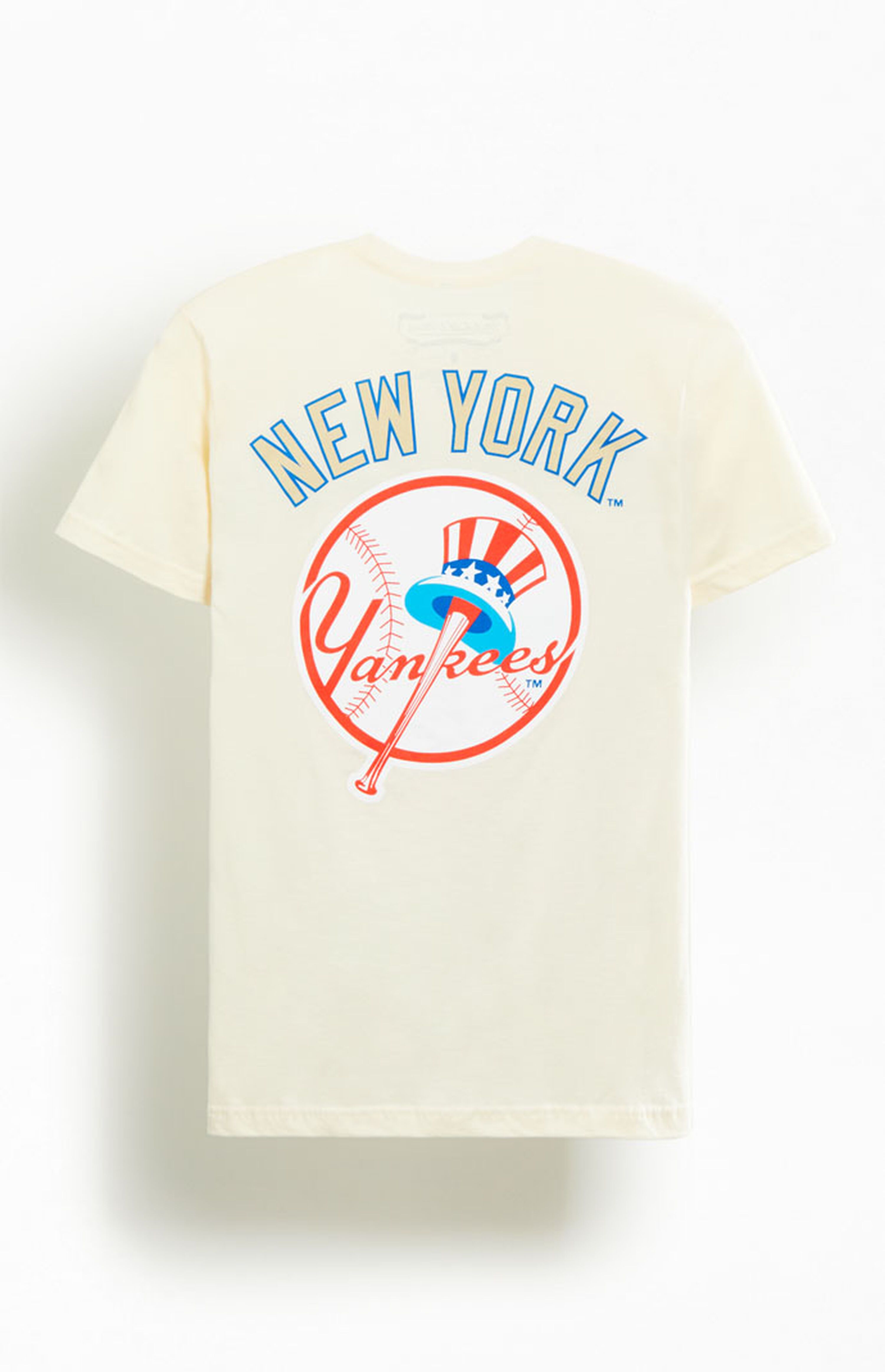 Mitchell & Ness NY Yankees Classic T-Shirt | PacSun