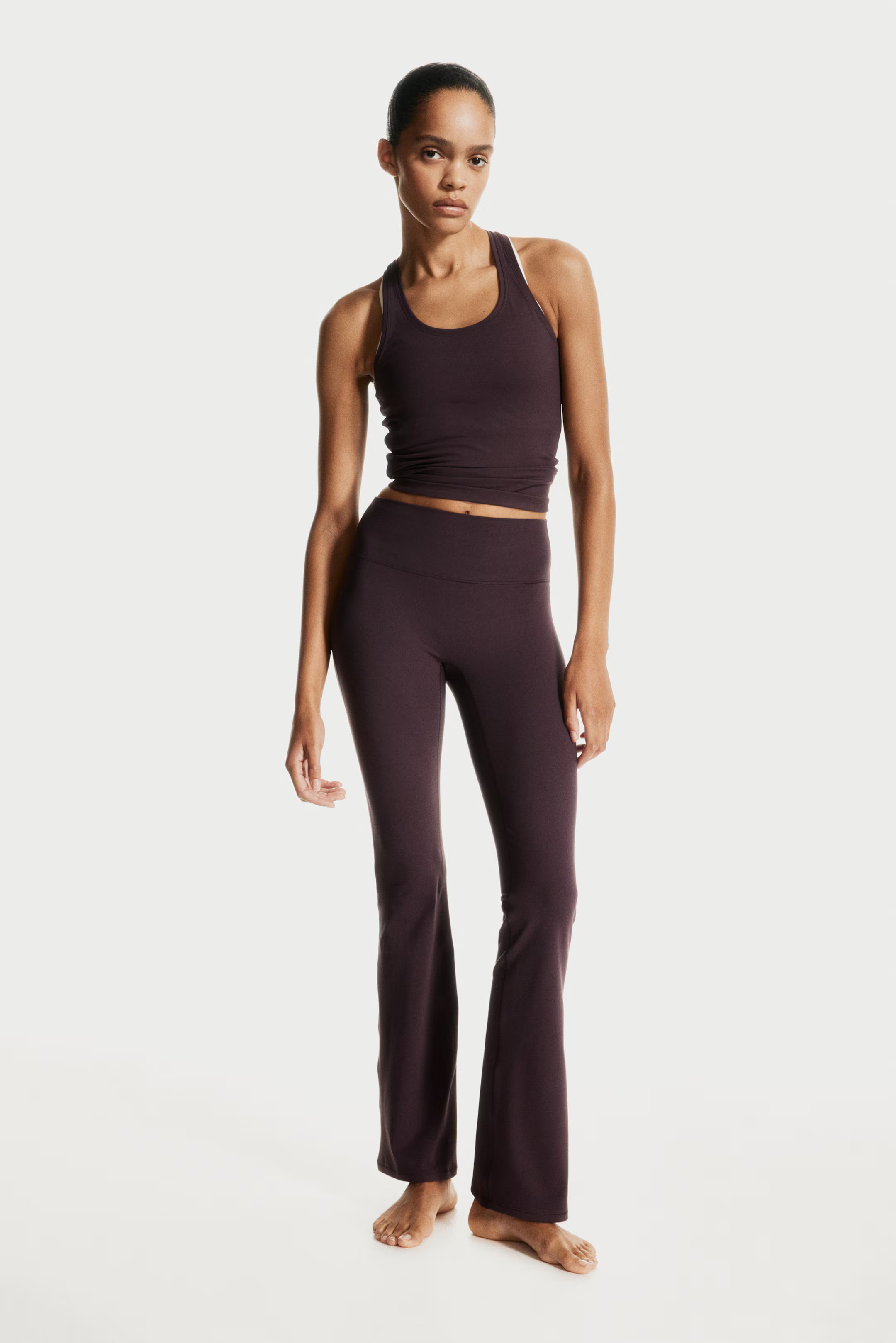 Flared sports leggings with SoftMove™ | H&M (UK, MY, IN, SG, PH, TW, HK)