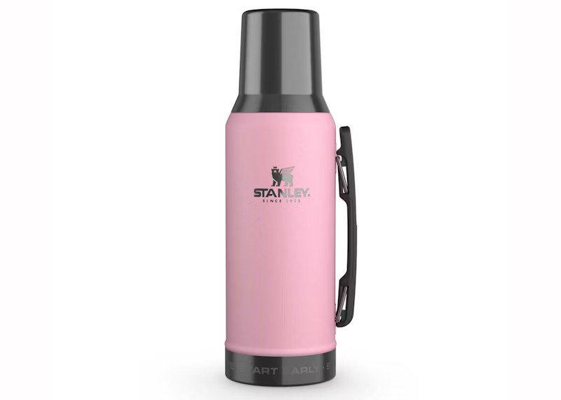 Stanley x Leo Messi The GOAT Collection 1.3qt High Precision Flow Mate System in Messi Goat Pink | StockX