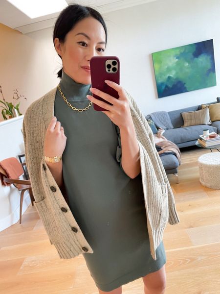Keeping it comfortable while running errands this holiday season. Throw on a cozy cardigan to stay warm!

#holidayoutfits
#winteroutfits
#workwear
#sweaterdress#LTKCyberweek

#LTKstyletip #LTKSeasonal