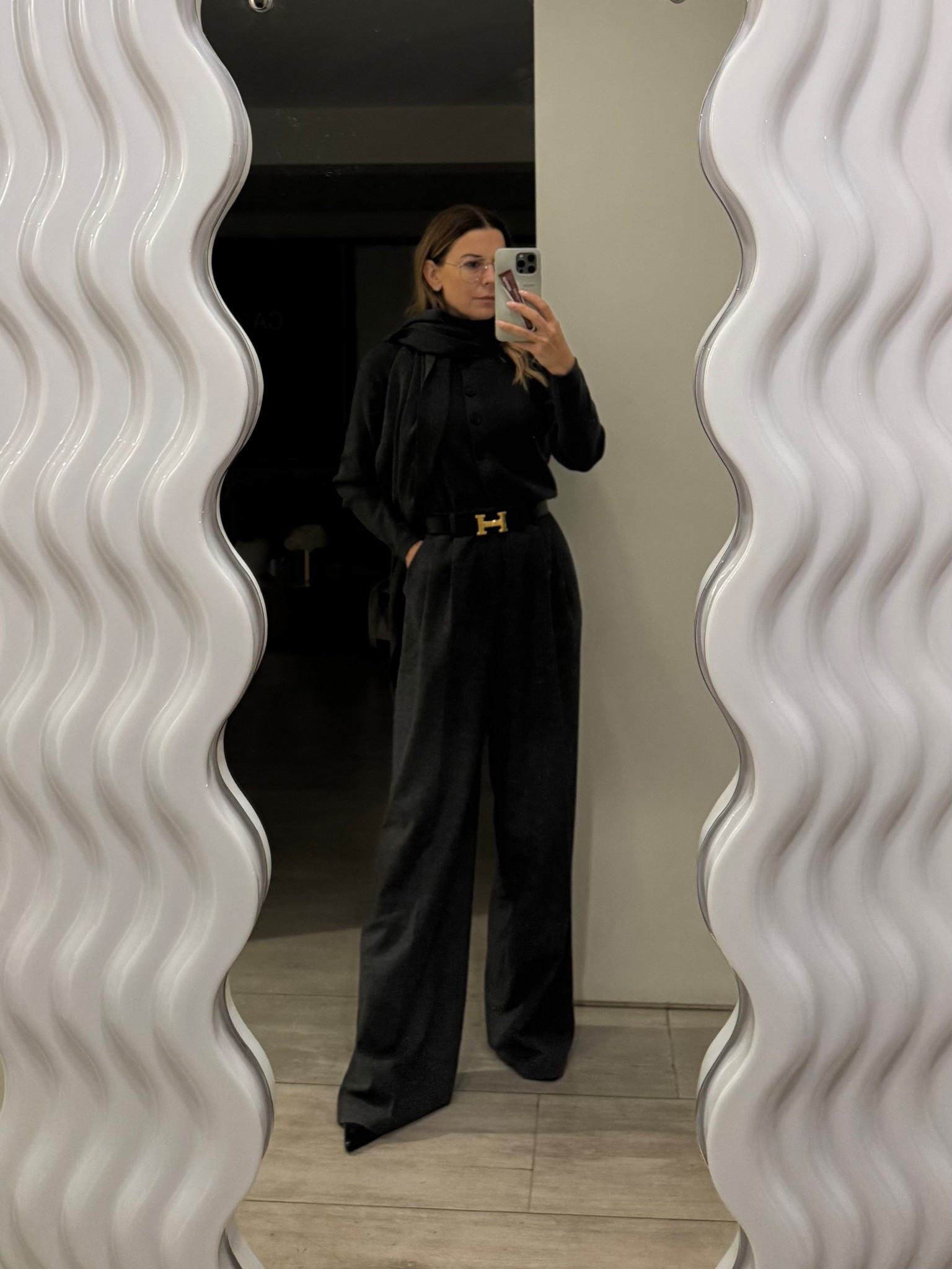 Sweater XS, Pants 34
Pair with any belt. Mine is Hermes