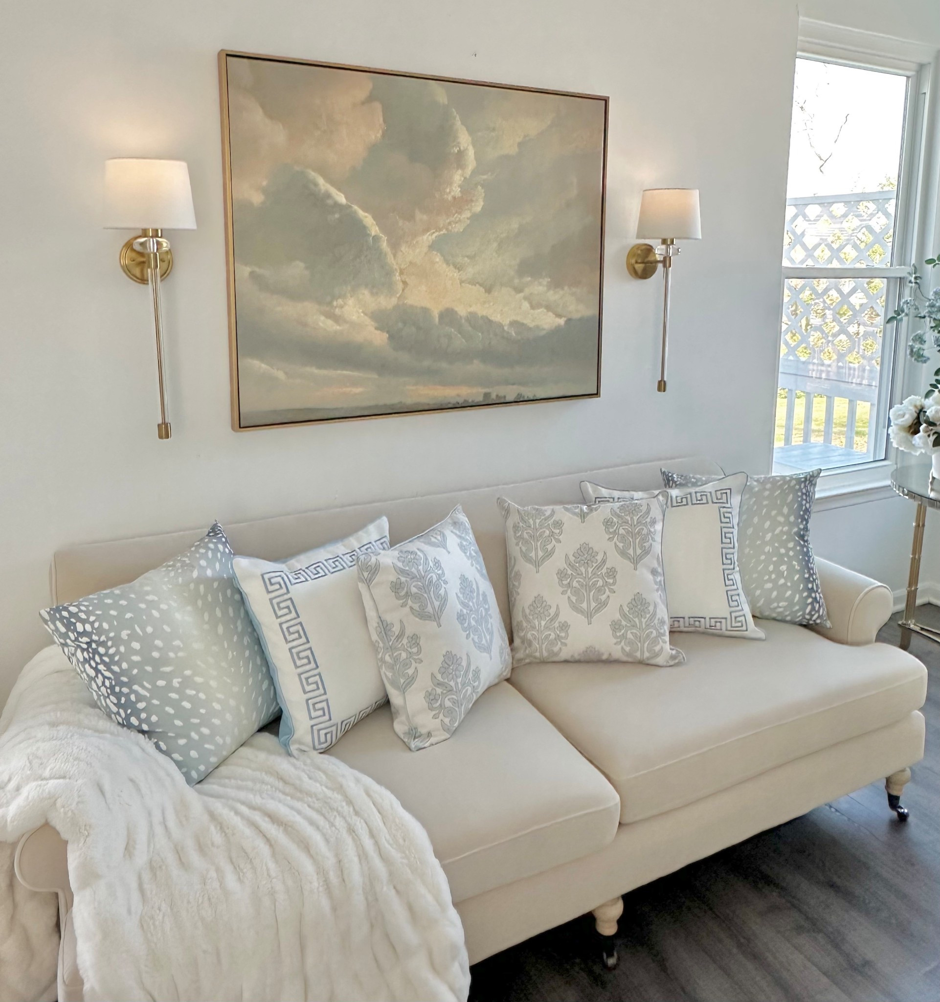 The perfect design tip so that you do not have to store tons of throw pillows is to use pillow covers! So easy to change up with the seasons and easier to store when not in use! These are my favorites for spring! On my chairs I always use size 20 x 20!☺️

#LTKSeasonal #LTKHome