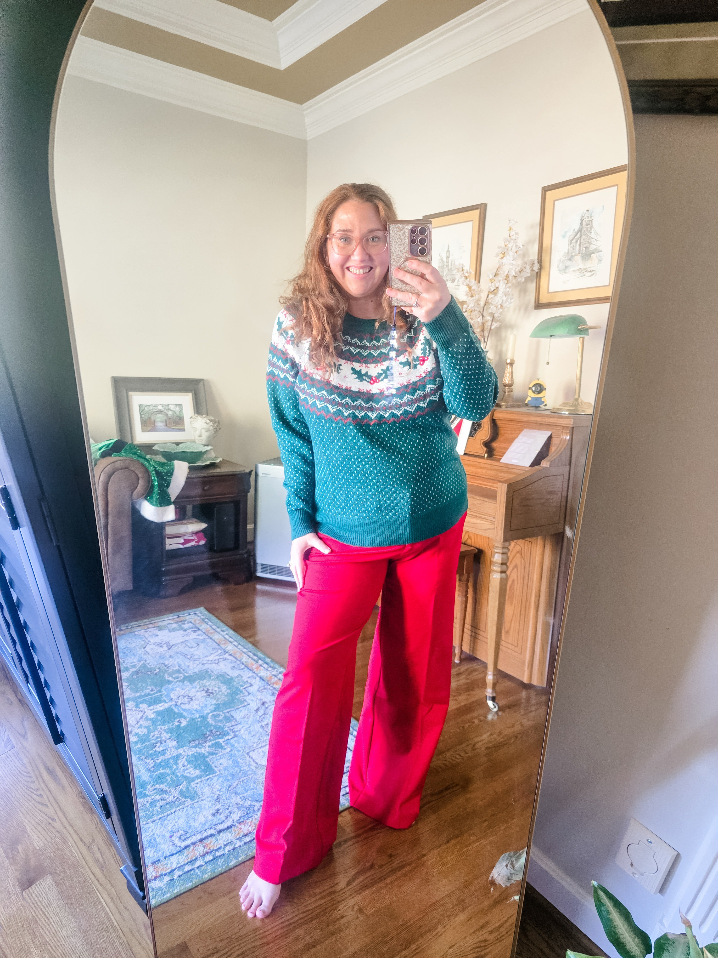 Holiday sweater that WILL sell out! #walmartcreator #walmartfashion #livinglargeinlilly #holidaysweater

#LTKHoliday #LTKSeasonal #LTKMidsize