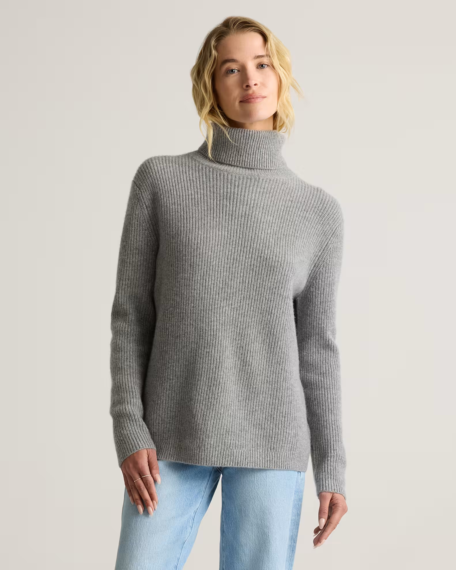 Mongolian Cashmere Fisherman Turtleneck Sweater in Heather Grey | Quince