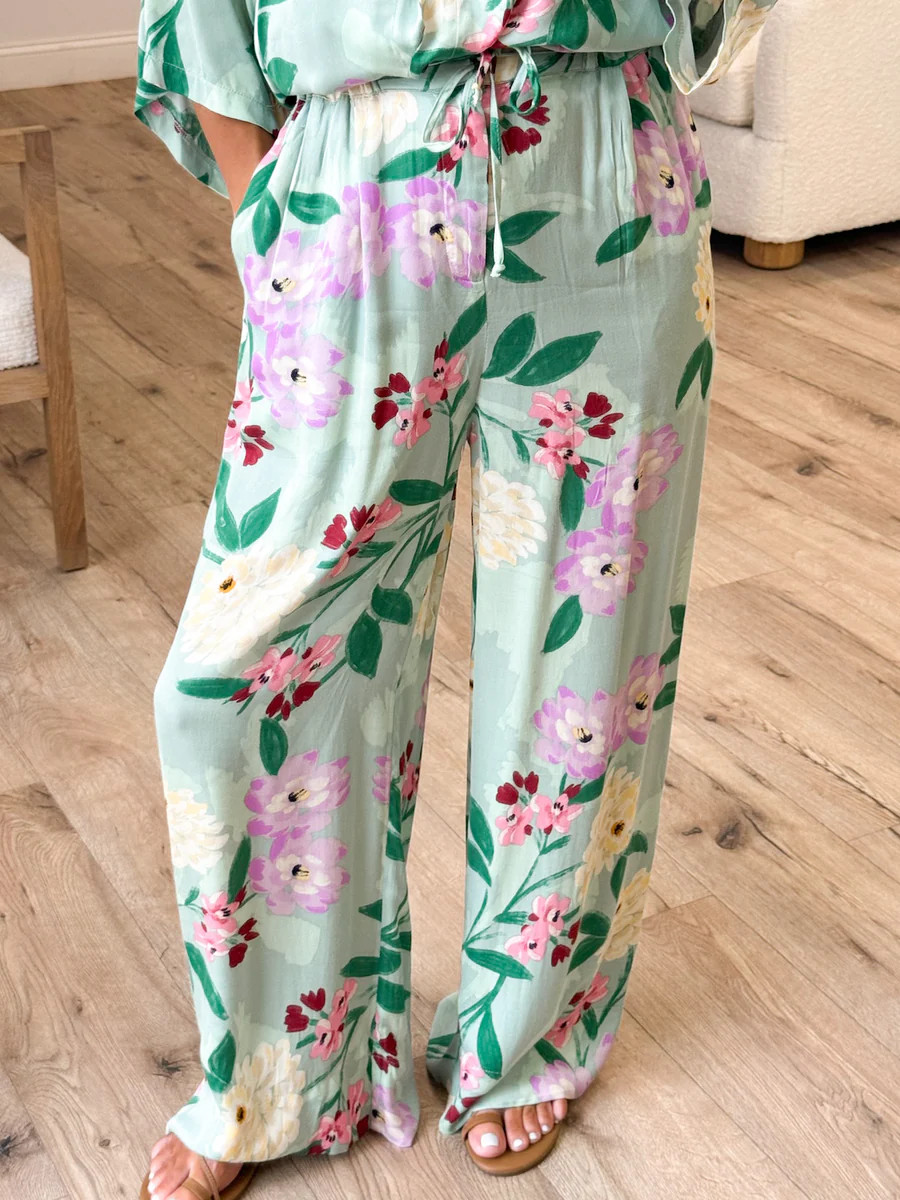 Koa Wide-Leg Floral Pants | Talulah