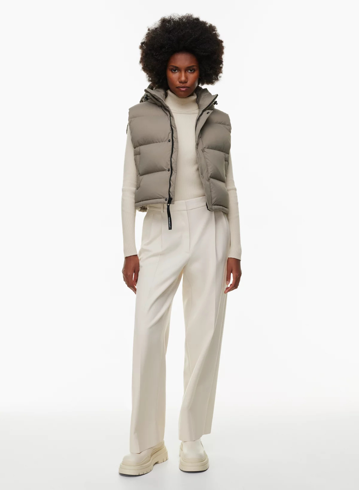 THE SUPER PUFF™ SHORTY VEST | Aritzia