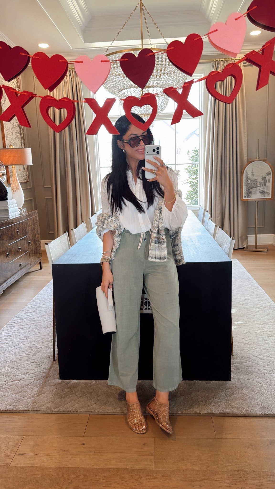 I’m in a small in both tops and an extra small in the pants! I linked a few other goodies from that retailer that I have and love