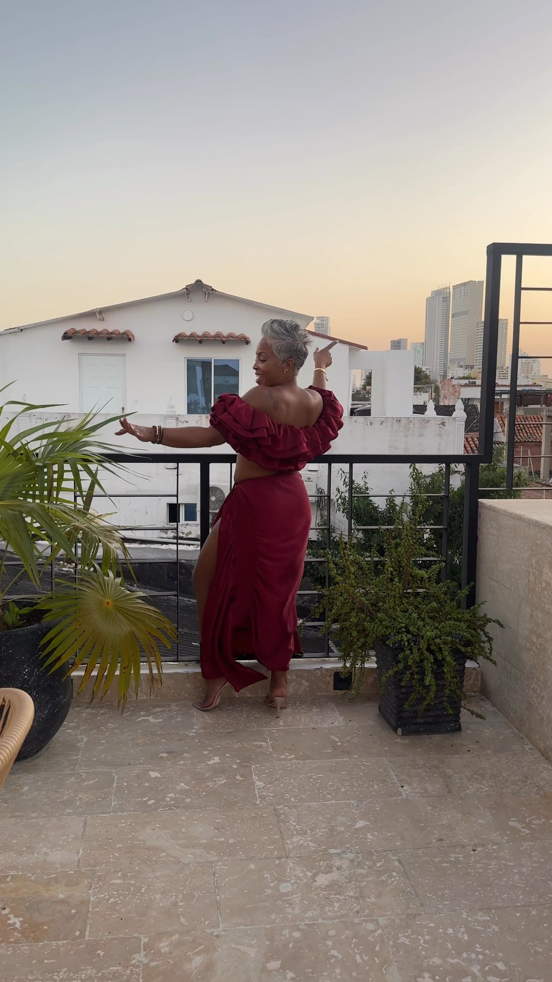 For sizing reference: I'm 5'2 | 150lbs | ftts | wearing a small 

Disclaimer: some items may be limited availability 😫 but tagging a few similar pieces and linking what’s available! 🫶🏽


#fashion #travel@50 #travelinstyle #outfitinspo #flyageless #silverhair #pixiecut #winterstyle #shorthairstyle #midlife #fashionover40 #stylereel #LTKStyle #ootd #outfitcheck #outfitdetail #fitcheck #fashionover40 #casualchic #fashionreelcreator #silverhair #whattowearnow #greyhair #streetsyle #outiftinspo #autumnfashion #casualchicstyle #LTKParty #LTKFashionFinds