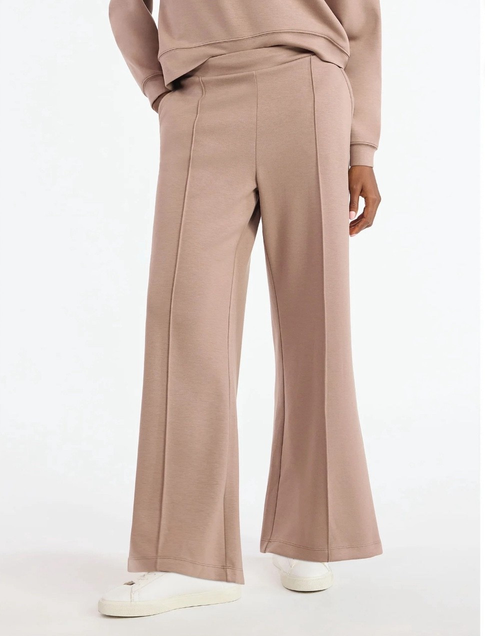 Women sweat pants very comfy sweat shirt

#LTKootd #LTKCyberWeek #LTKGiftGuide