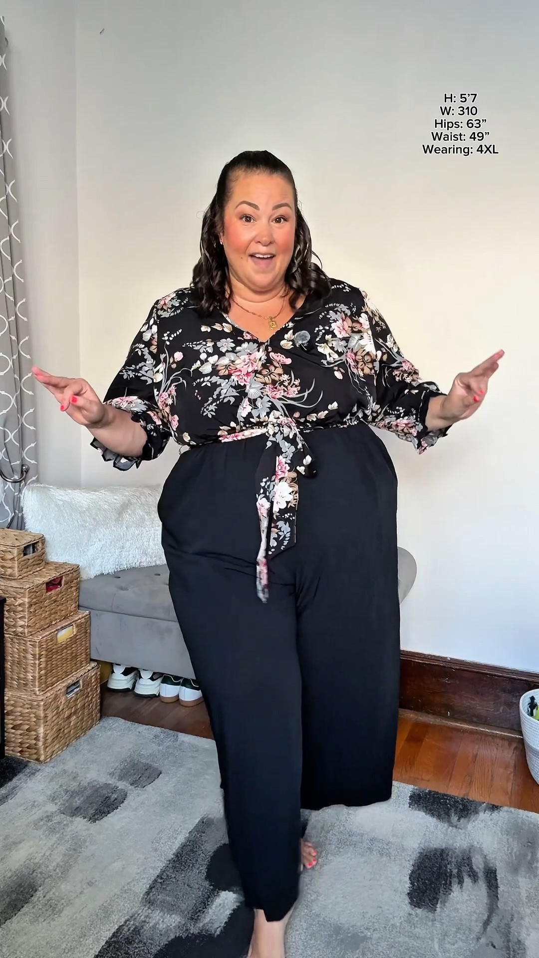 Plus size wide leg jumpsuit! Perfect if you don’t want to wear a dress but want to dress up. Also, work! ✨ 

Plus size outfits 
Plus size evening wear 
Plus size casual 
Plus size work wear 
Plus size wide leg pants 
Plus size jumper

#LTKPlusSize