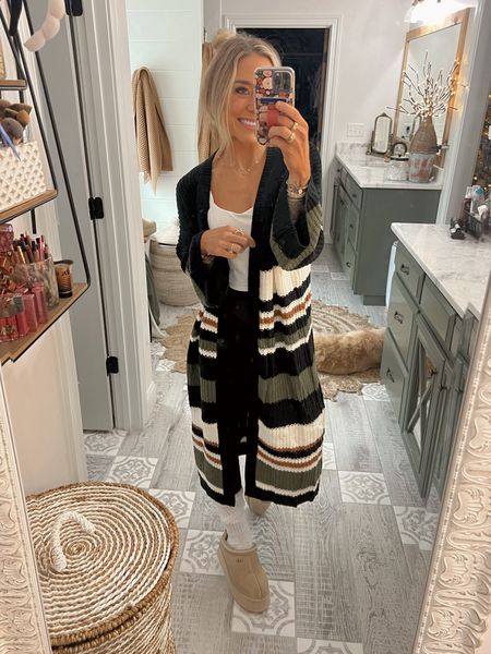 We have a Dress Up code for the month of December🎄🎅🏻✨ 25% off sitewide + on top of doorbusters w/ code HOLLEY25🤎 some of the cutest holiday fits!! M in this cardigan!

For her / sweaters / cozy / casual / cardigans / gift guide / Holley Gabrielle 

#LTKSeasonal #LTKfindsunder50 #LTKstyletip