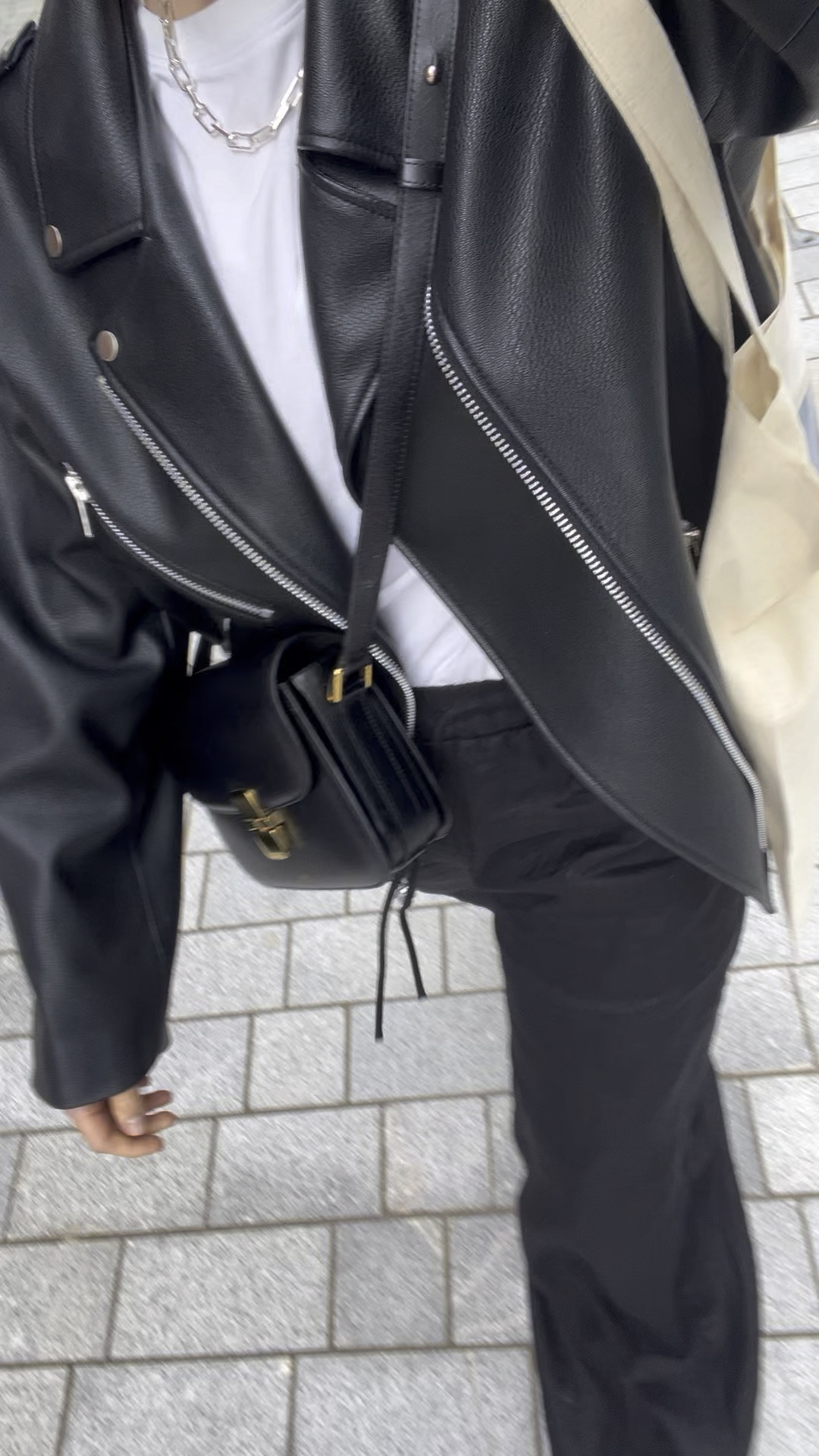 Adding those summer pieces to my everyday wardrobe 

#LTKeurope #LTKsummer #LTKspring