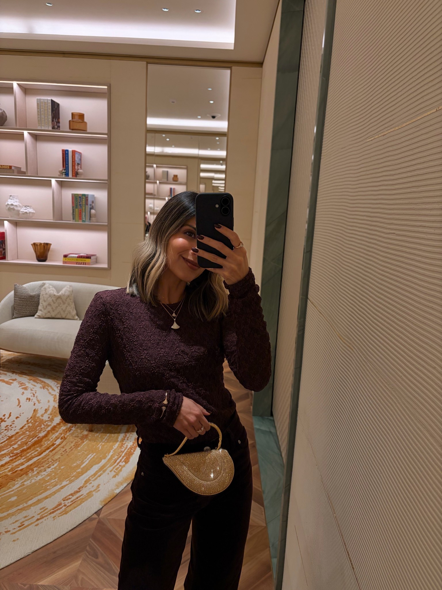 Love a monochromatic look 🍇