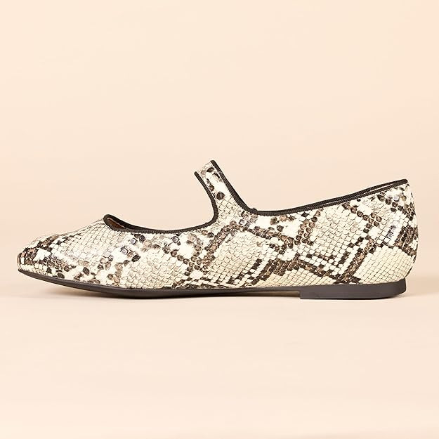 Amazon Essentials Women's Mary Jane Ballet Flat | Amazon (US)