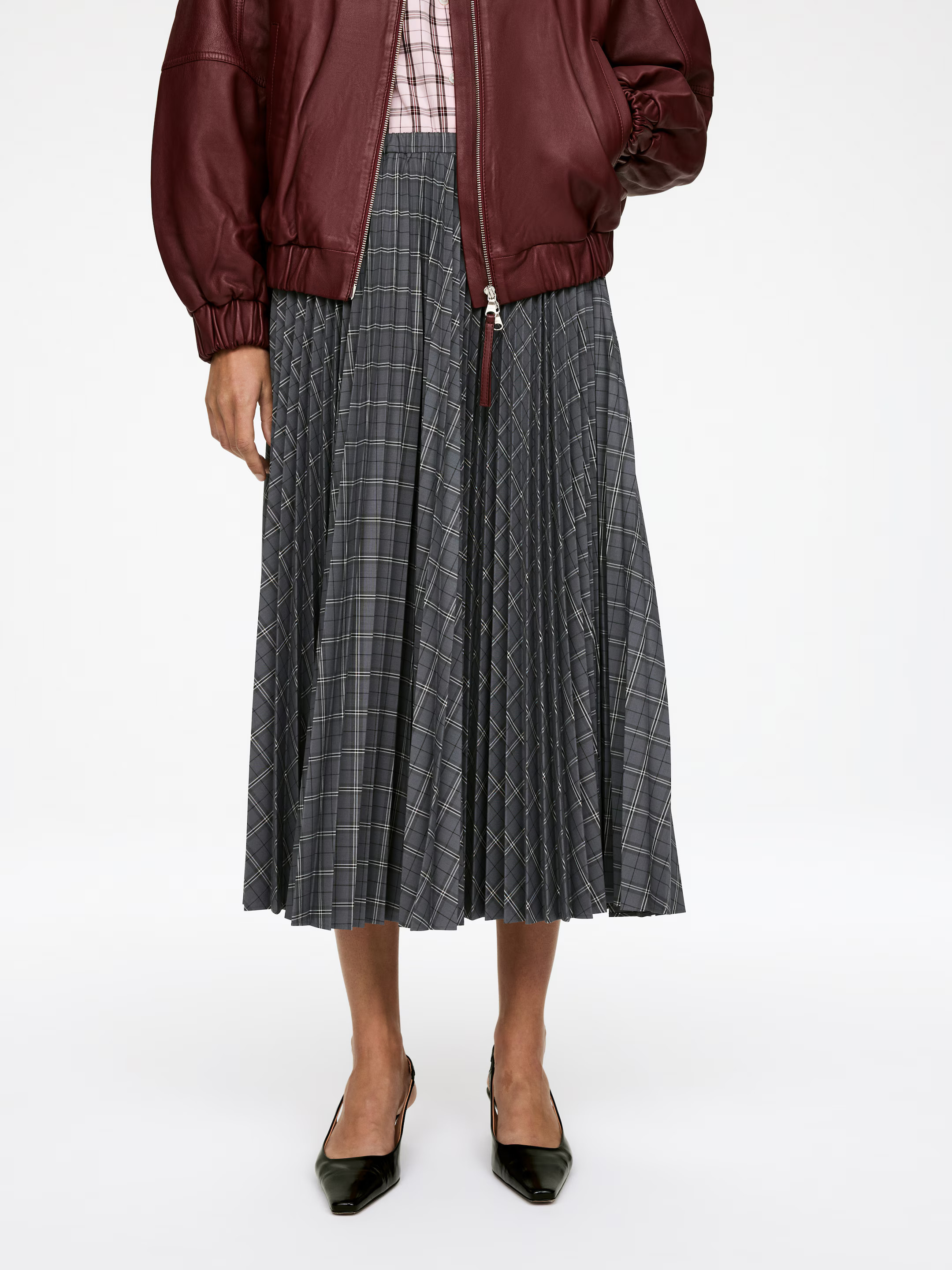 Pleated Skirt | H&M (UK, MY, IN, SG, PH, TW, HK)