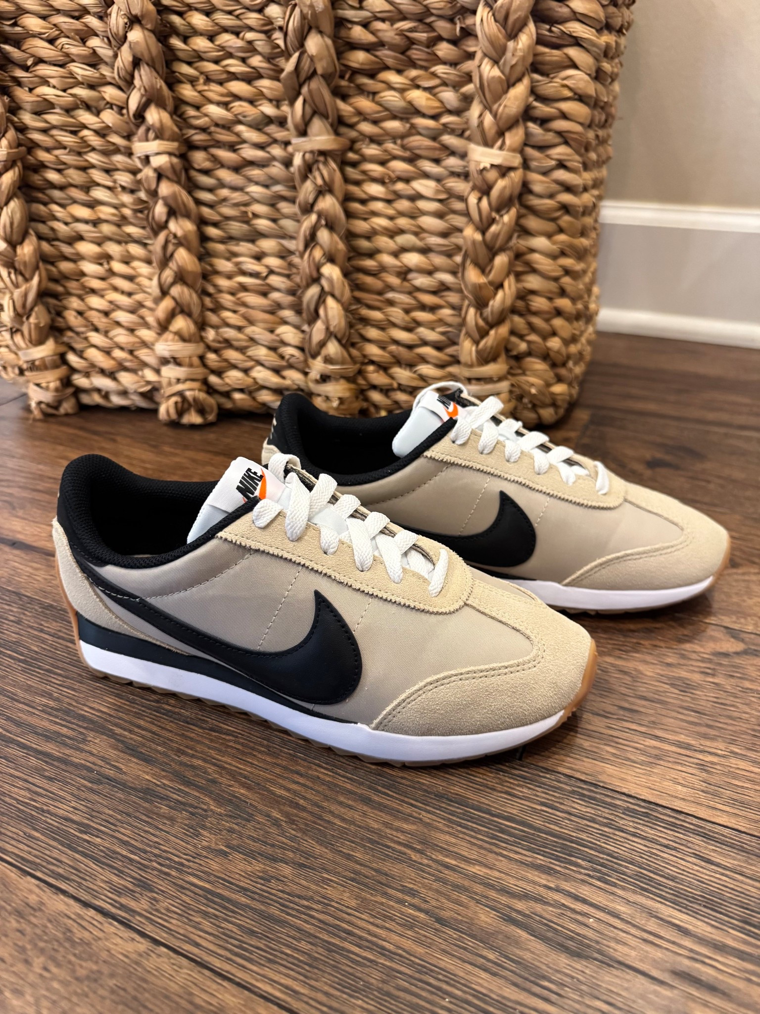 Nikes I’ve loved this fall🤎🤎

#LTKShoeCrush #LTKActive #LTKStyleTip