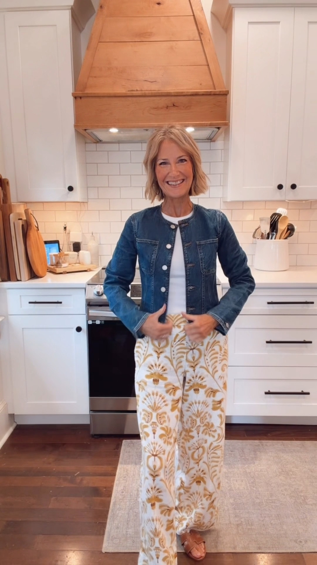 Petite friendly • linen pants • lightweight • breathable • spring outfit • summer outfit • casual chic • denim jacket • fitted jacket • everyday style • easy outfit. Wearing an XS - Petite in the pants/ XS - Jacket

#LTKootd #LTKSpringSale #LTKgrwm