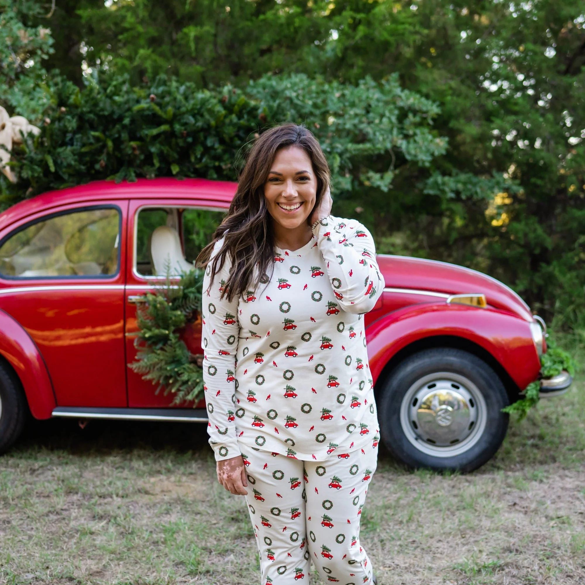 Women's Jogger Pajama Set in Wreath | Kyte BABY